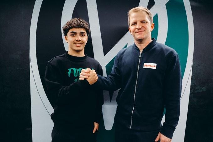 开云体育官网-官方：奥超俱乐部里德租借拜仁小将纳斯拉维，含选择买断条款